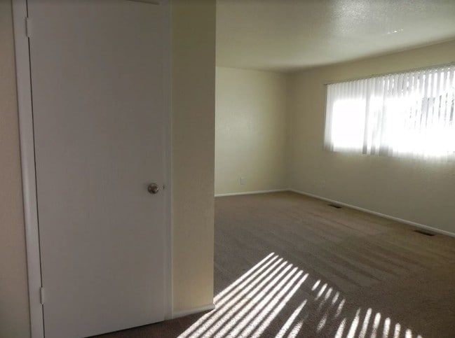 Fairbrook, Holladay, UT 84117 - photo 4