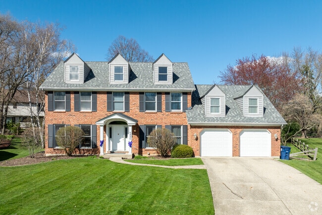 Large Colonial Revival homes are available in Steeple Run.