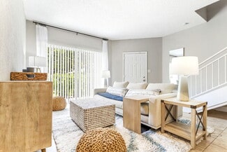 7505 NW 44th St, Lauderhill, FL 33319