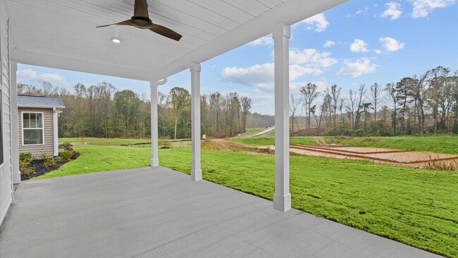 462 Amaryllis Ln, Woodruff, SC 29388 - photo 2
