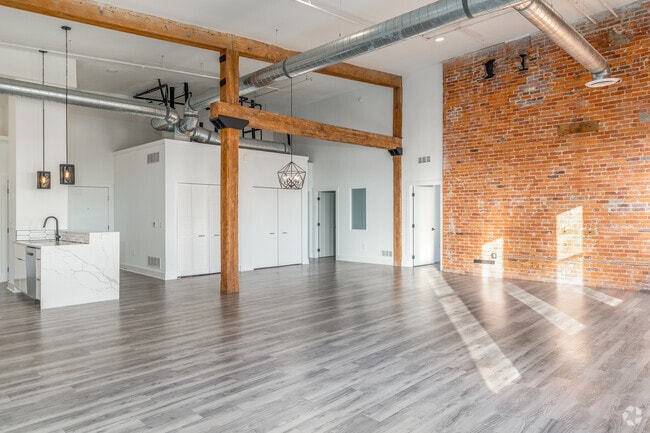 2BR, 2BA - 2,356SF - Living Room
