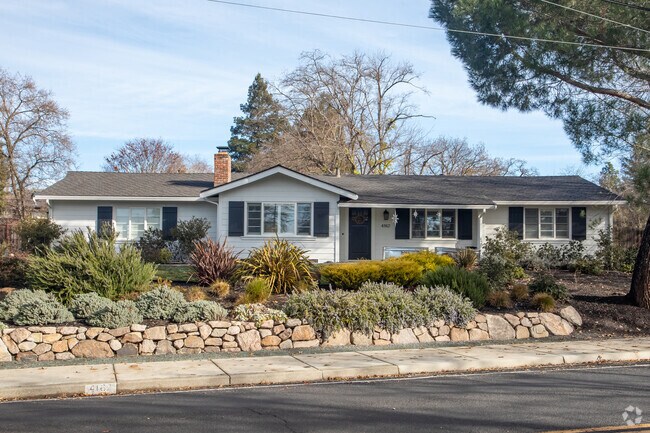 You can also find plenty of minimal, traditional style home in Walnut Heights.