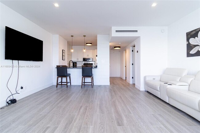 Belle Plaza Condominium unit 1415, Miami Beach, FL 33139 - photo 3