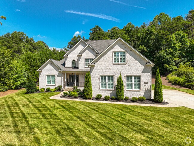 Newer brick homes are found in Friendly Acres and compliment the traditional brick.