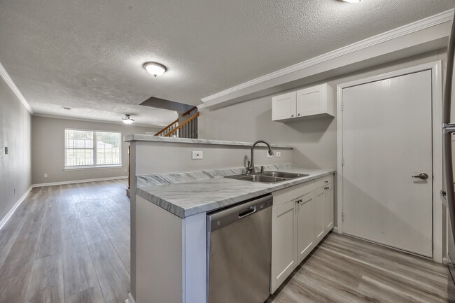 1489 E 120th St, Olathe, KS 66061 - photo 2