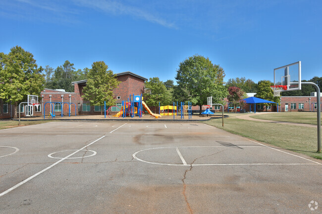 Pelham Road Elementary School, Rankings & Reviews - Homes.com