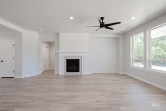 1127 E Duncan Creek St, Nampa, ID 83686