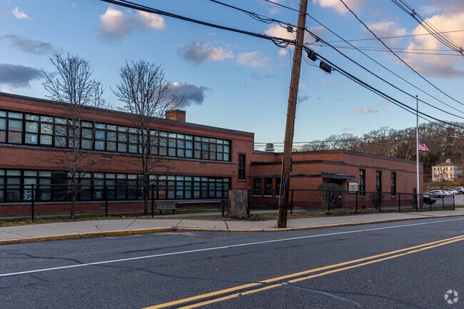 Countryside Elementary School serves students K-5 in Newton Highlands.