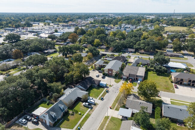 Mimosa Place has a variety of single-family and multifamily homes available.