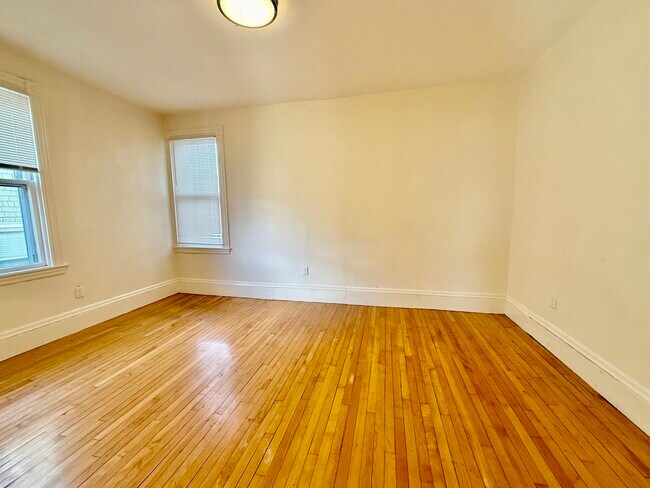85 College Ave unit 2B, Somerville, MA 02144 - photo 5