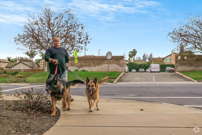 Garin Ranch residents can utilize the neighborhood's sidewalks.