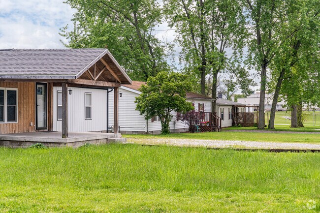 Edgebrook is an established neighborhood on Terre Haute’s northeast side