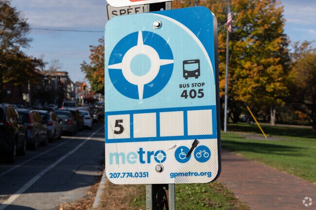 Public transportation is available for commuters to travel throughout the Parkside neighborhood.