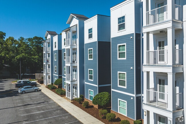 There are also a handful of different apartments complexes in Westhill.