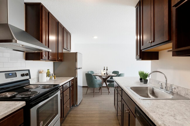 The Mendota-2050, West Saint Paul, MN 55118 - photo 3