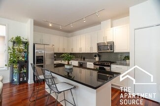 330 N Clinton St Unit 508, Chicago, IL 60661