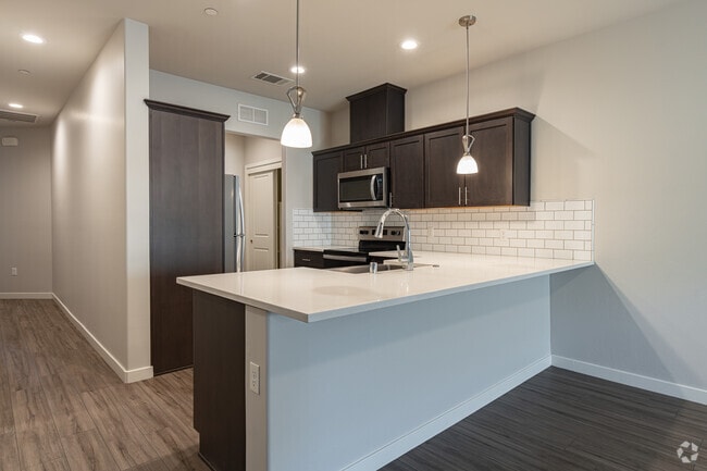 3BR, 3.5BA - 1,656SF - Dining