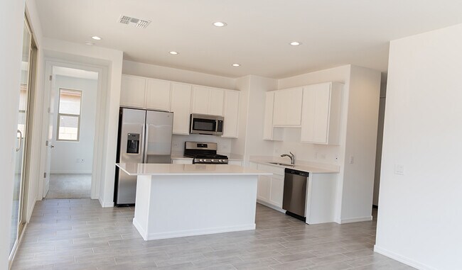 7862 S Star Wash Loop, Tucson, AZ 85757 - photo 4