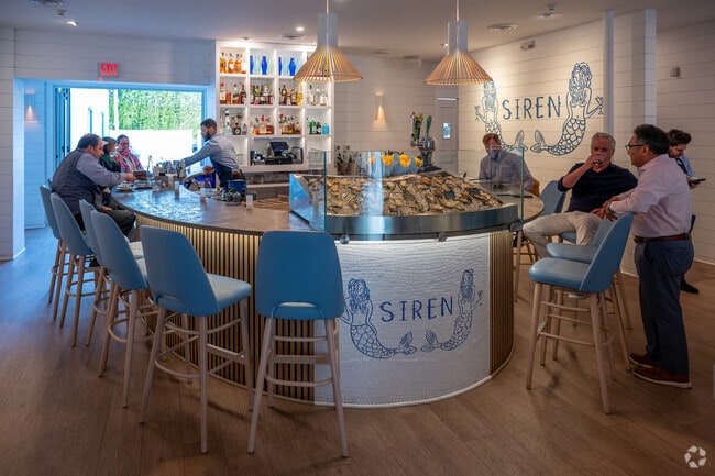 Siren Restobar is a fine Mediterranean restaurant which opened recently in Old Greenwich.