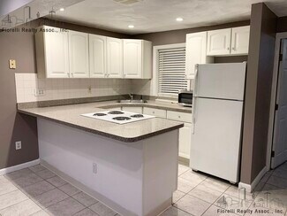 16 Parmenter St Unit 2L, Boston, MA 02113