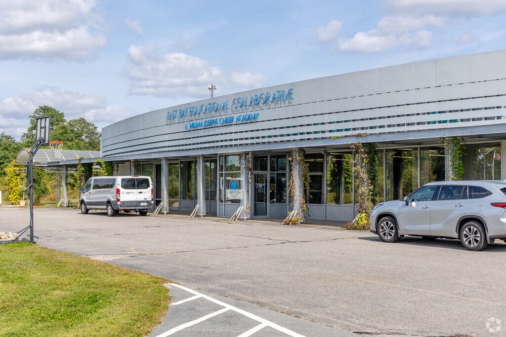 The East Bay Career Academy in the North Warren neighborhood is a great vocational school.