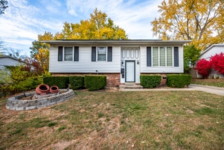 3819 W Warwick Dr, Peoria, IL 61615