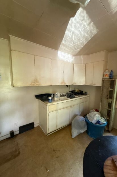 1613 E Johns Ave, Decatur, IL 62521 - photo 3