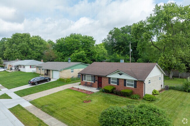 Marian Cold Springs has many Cape Cod homes for sale.