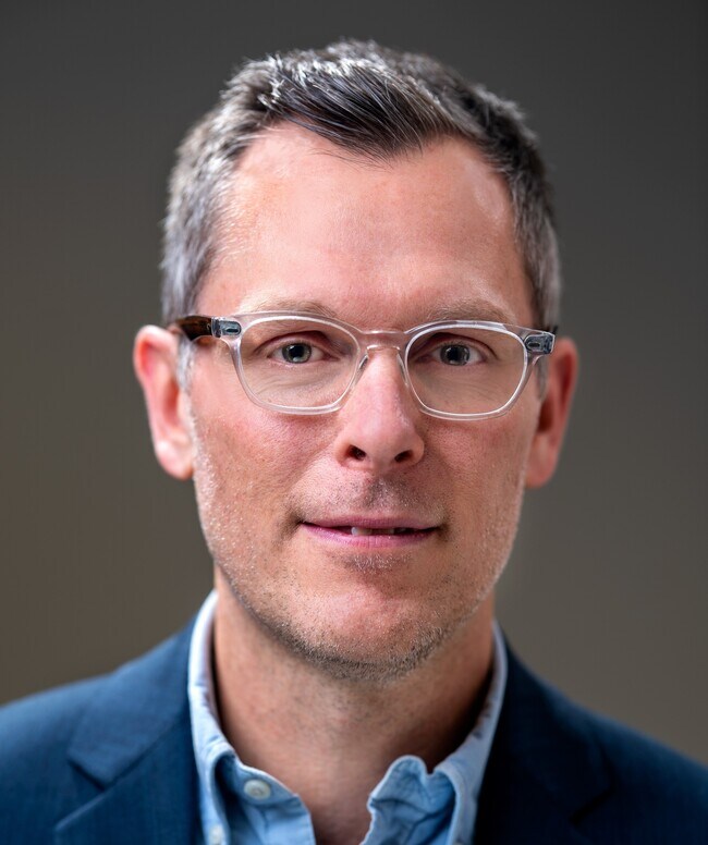 Josh Devine Real Estate Agent in Tigard, OR