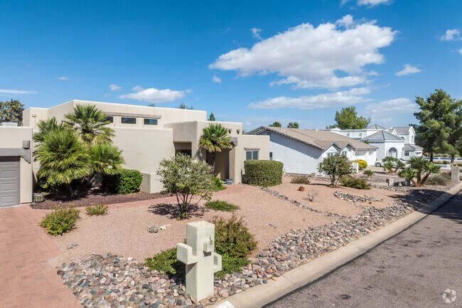 Pueblo Del Sol Country Club Estates feature a variety of home-styles and sizes.