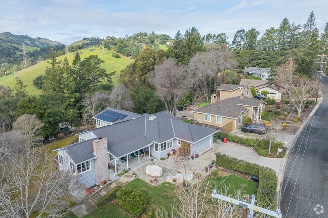 Most of Del Rey's homes feature gorgeous views from their back yards of the nearby hillsides.