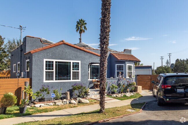 Spanish bungalows can be found throughout the Recreation Park neighborhood.