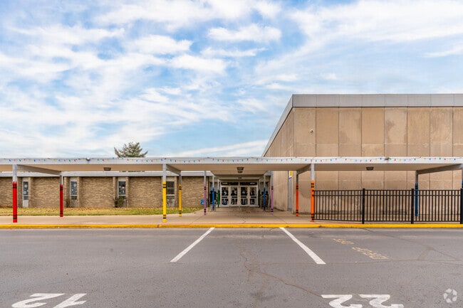 Bradie M. Shrum Lower Elementary School serves 784 students in grades PK, K-5.