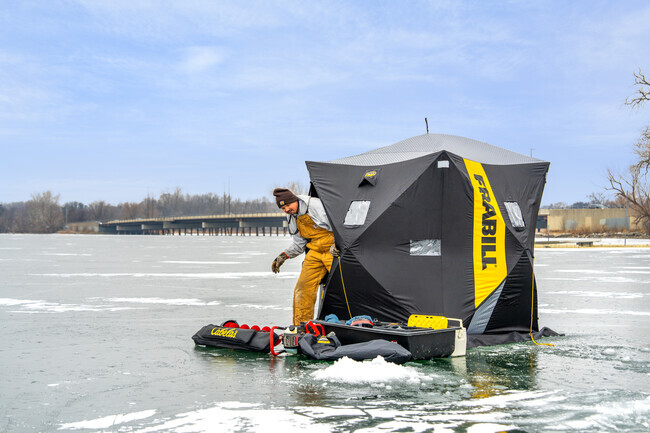 Keewaydin residents can ice fish on Lake Nokomis.