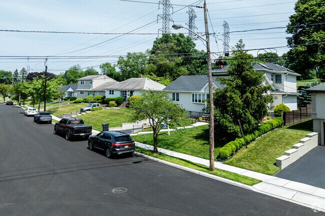 Ranch homes are a great option for when shopping fo a home in the Richfield section of Clifton.