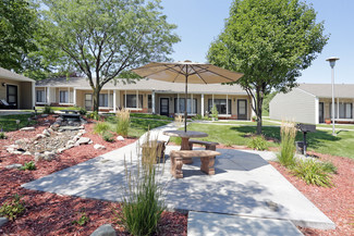 3222 S 68th Plaza, Omaha, NE 68106