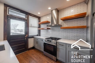 2626 W Devon Ave Unit 201, Chicago, IL 60659