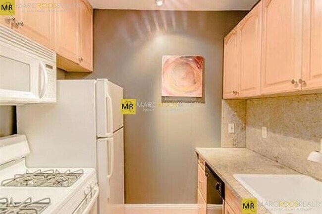 2021 Commonwealth Ave unit 2001-2, Brighton, MA 02135 - photo 3