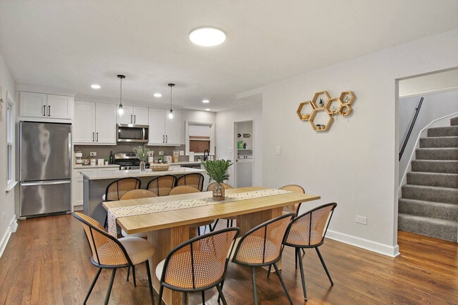 1104 Elizabeth St unit ID1366966P, West Chicago, IL 60185 - photo 2