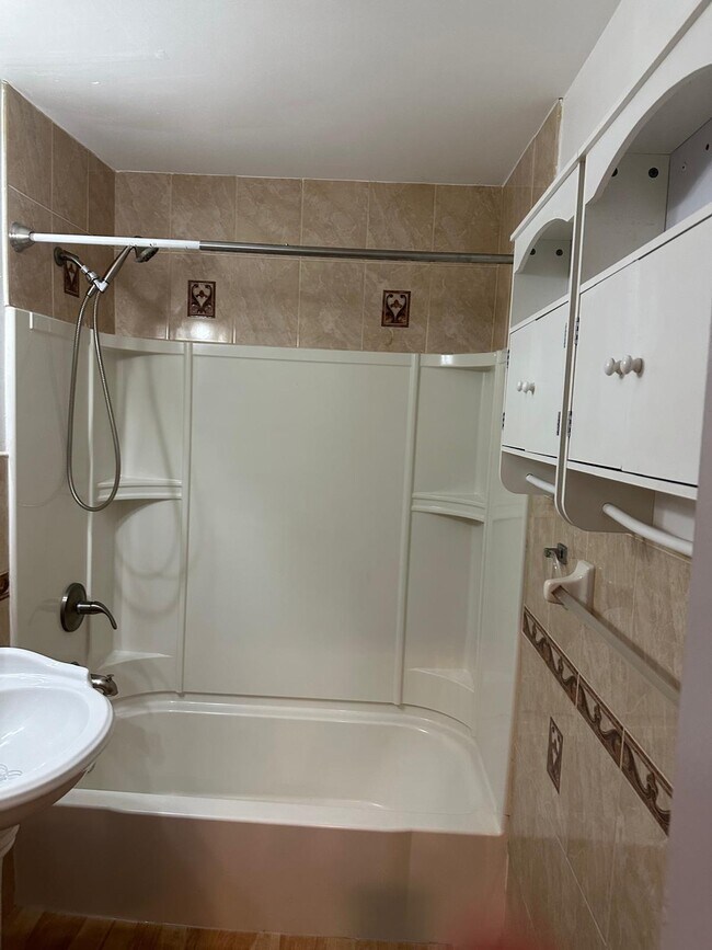 29 Gordon St, Clifton, NJ 07011 - photo 6