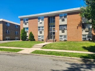 366 Park Ave, Orange, NJ 07050