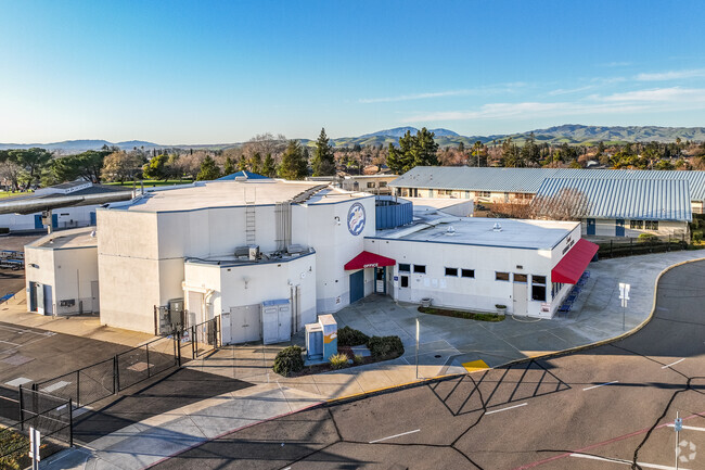 Sunset Elementary offers quality education to students in Whispering Pines.