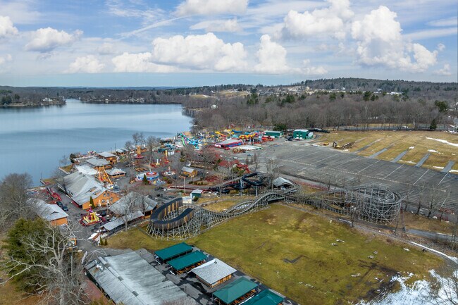 Quassy Amusement Park in Middlebury features smaller thrill rides for the young ones to enjoy.