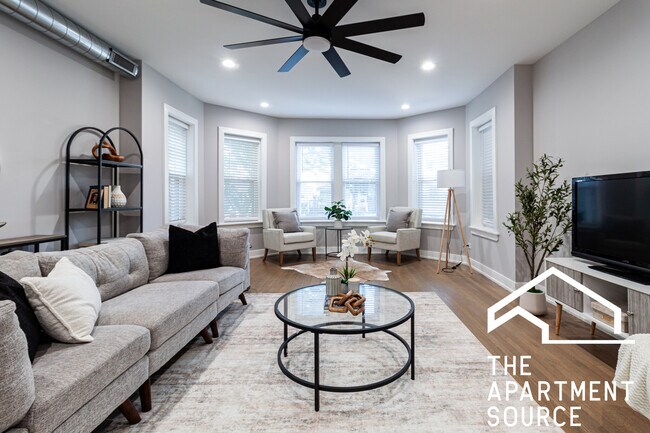 2641 W Carmen Ave unit 1, Chicago, IL 60625 - photo 4