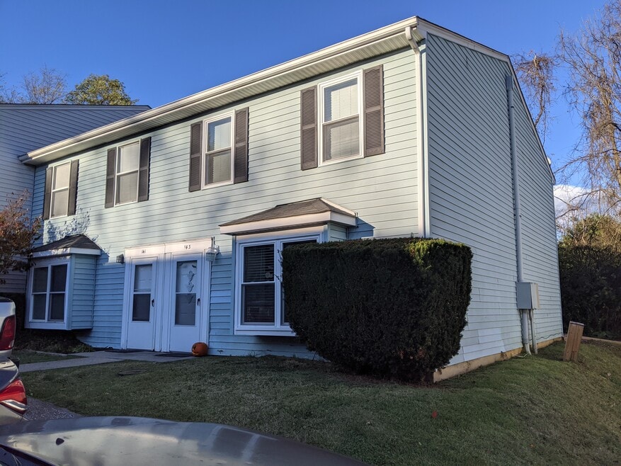 143 Clover Valley Cir, Blacksburg, VA 24060 - photo 1