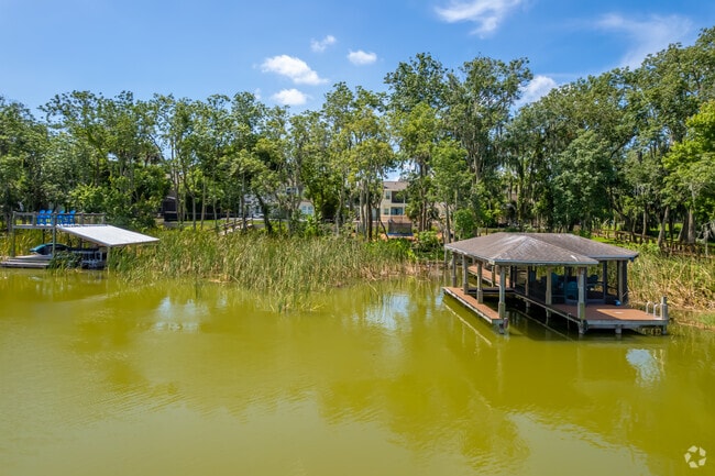 Homes are all around the nearby Lake Apopka.