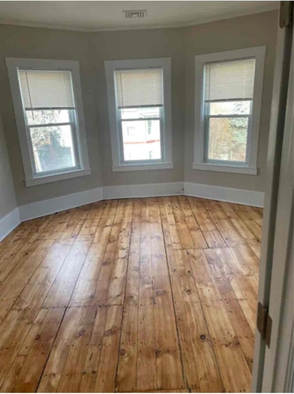 2 Sturgis St Unit 3, Worcester, MA 01605