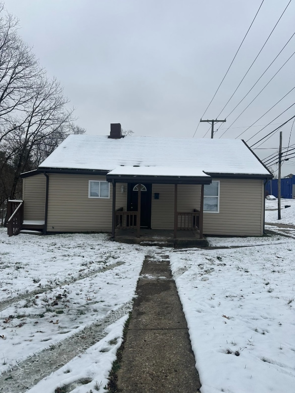 203 Roan Ave, Cadiz, OH 43907