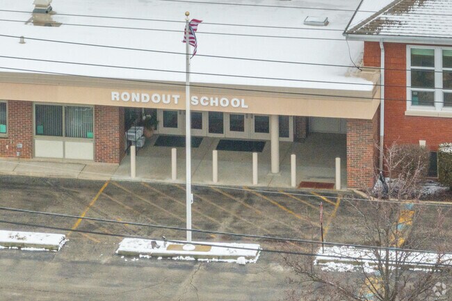 Rondout Elementary School in Lake Forest is part of Rondout School District 72.