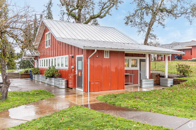 Oak Hill School Is s private pre-K, elementary & middle School.